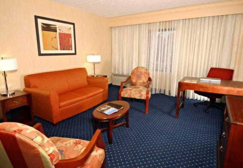 Courtyard Greenville-Spartanburg Airport Ngoại thất bức ảnh